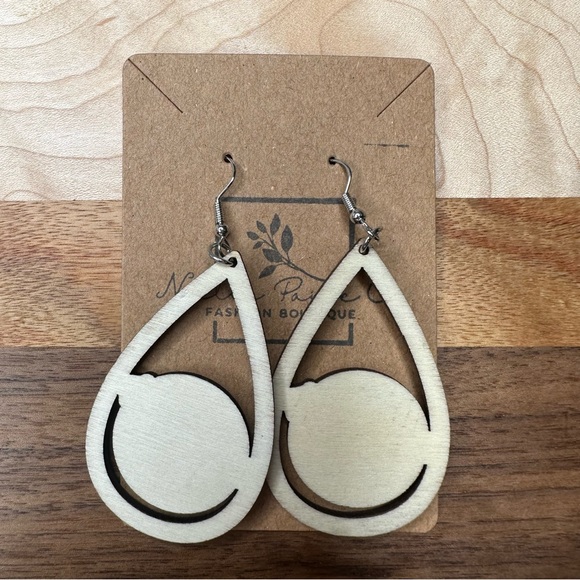 Halloween Wooden Earrings Boo Bats Scary Spooky Night Nite Full Moon - Picture 2 of 3